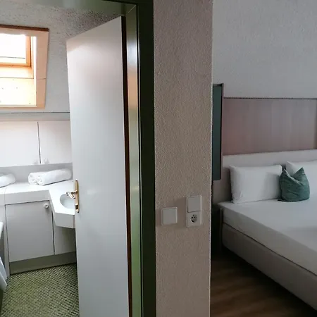 Garni Tannleger 4*