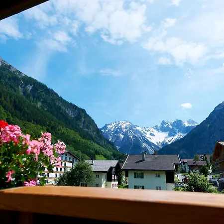 Hotel Garni Tannleger