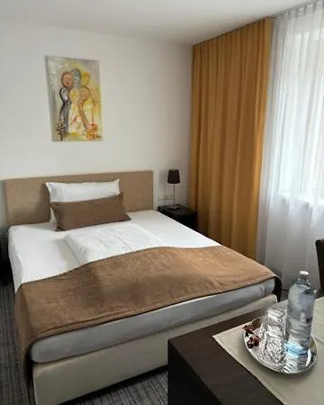 Garni Tannleger Otel