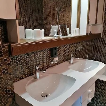 Garni Tannleger 4*