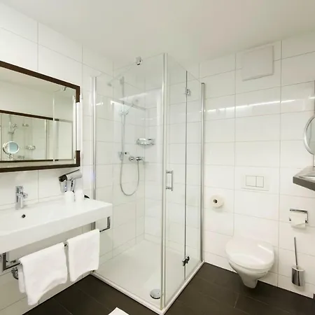 Garni Tannleger 4*